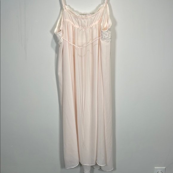 Vintage Cream Peachy Lace Beaded Slip dress nightgown with Sheer Finish - Picture 6 of 6